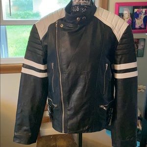 Men’s black leather moto jacket. Large.